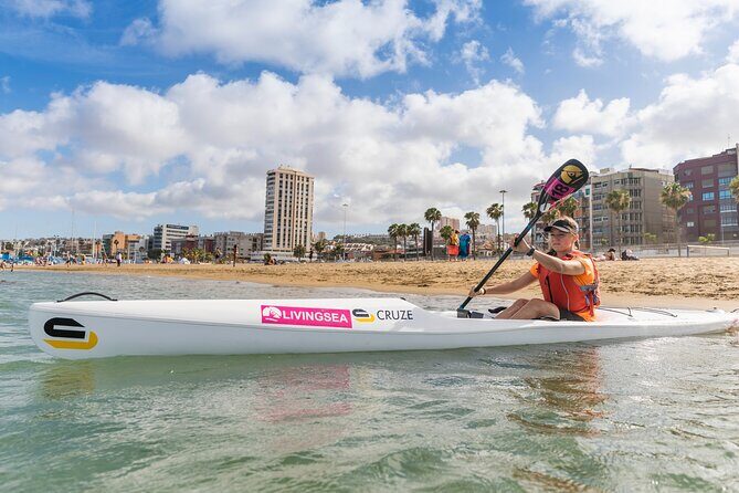 2 Hours of Canoeing in the Sea in Las Palmas de Gran Canaria - The bay walk at Alcaravaneras: skyline views with a quieter pace
