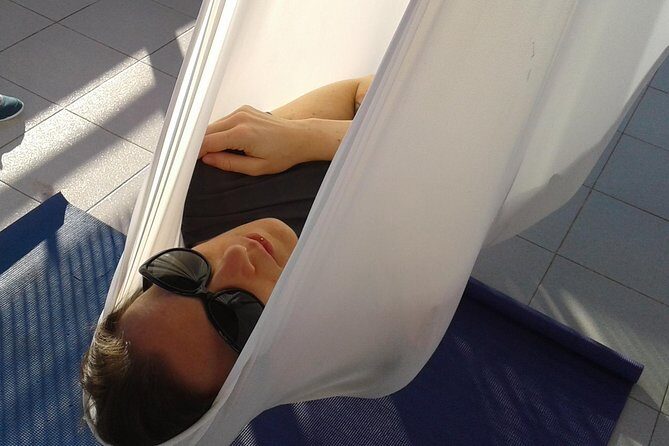Aerial Yoga Experience in Maspalomas, Spain - Weather and timing: planning for good conditions