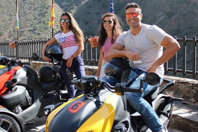 Can-am Ryker Adventure Gran Canaria Grand tour - Licensing and who drives on the Ryker