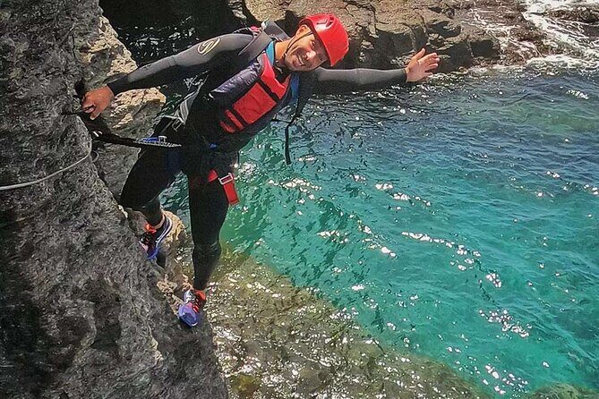 Coasteering experience in Gran Canaria - Safety and Guide Style: Why Miguel’s Approach Matters