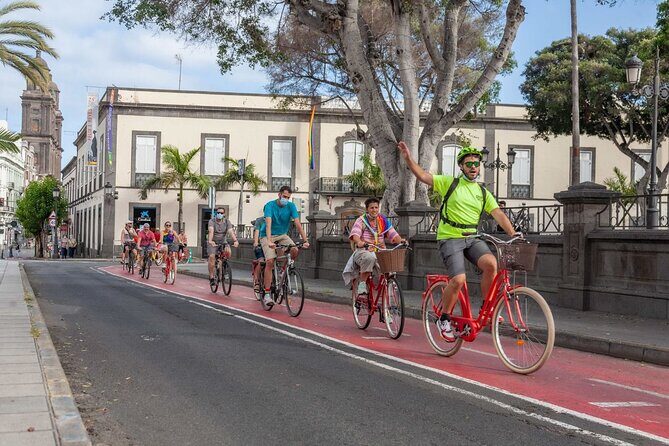 Discover Las Palmas City by Bike in 4 hours - Getting around on Dutch-style bikes with gears