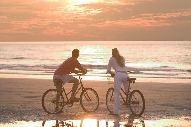 E-Bike CitySightseeing: Maspalomas Dunes, Playa Ingles, Meloneras - Meet your e-bike setup and Lorenzo’s small-group pacing