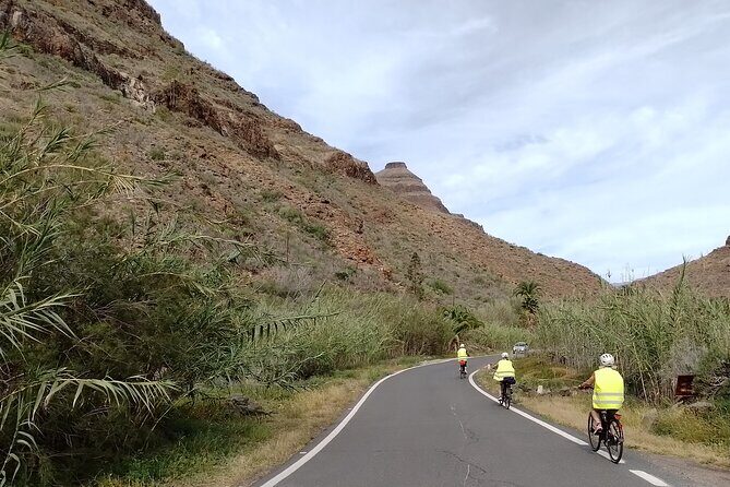 e-Bike Mountain Tour inside a Natural Park+option Tapas in a Cave - Costa Canaria promenade to Las Dunas de Maspalomas: the warm-up ride