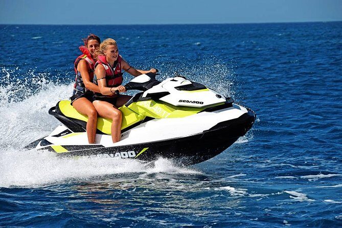 Experience the Thrill of Jet Skiing in Anfi del Mar - Monitors in the water: support is promised, so ask one smart question