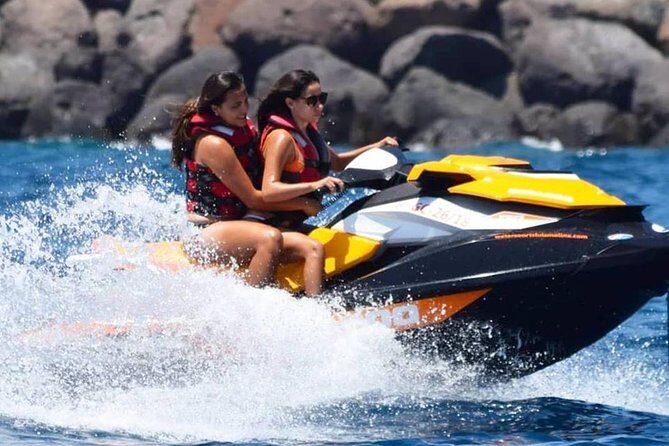 Experience the Thrill of Jet Skiing in Anfi del Mar - Cameras and photos: ask before you bring your setup