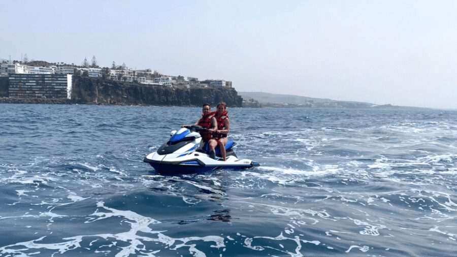 From Playa del Inglés: Guided Jet Ski Tour & Hotel Transfers - Safety Briefing and Jet Ski Confidence: How to Get Your Ride Dialed In