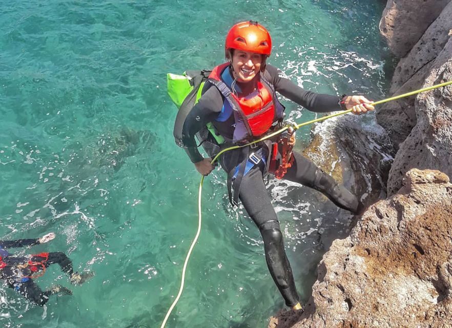 Gran Canaria: Adrenaline-Filled Coasteering Experience - The picnic break in Taurito: refuel, dry off, then finish strong