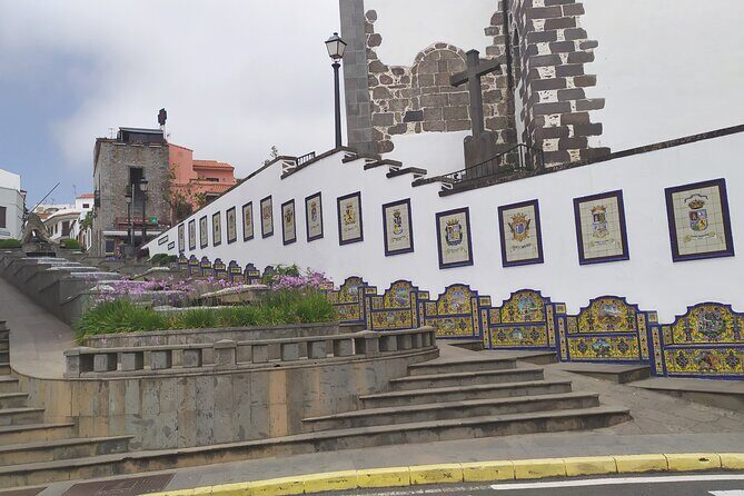 Gran Canaria North Tour Canarian Landscapes - Teror: Marian Town Roots and the Social Center on Calle Real