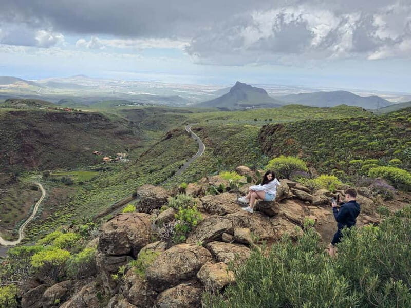 Gran Canaria: Red Gorge, Cave, Oasis Adventure Tour & Picnic - What to bring, and how hard the walking really is