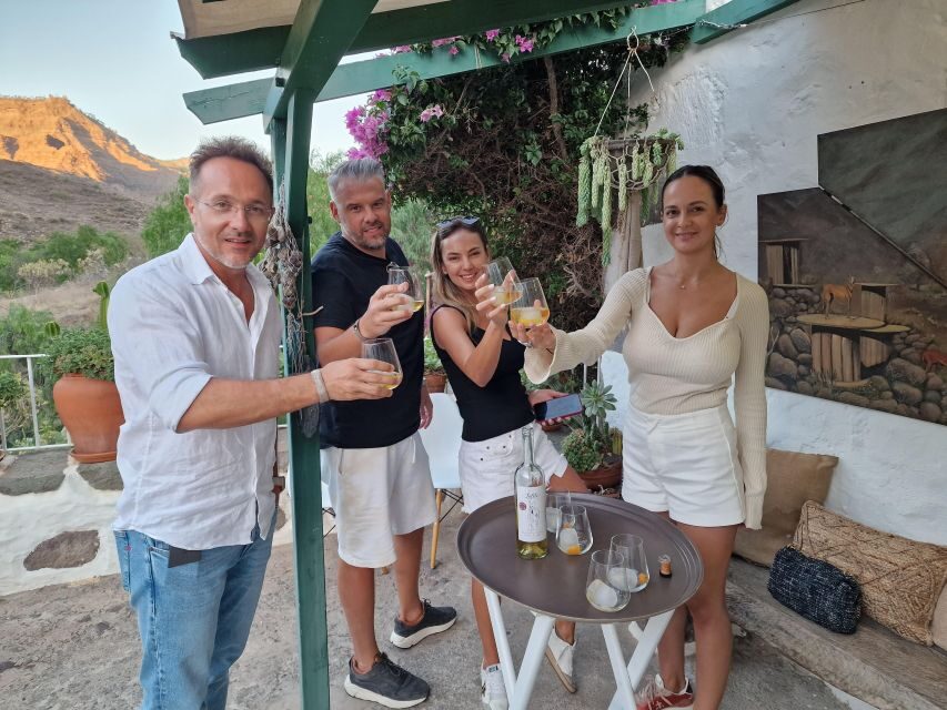 Gran Canaria: Spanish Tapas and Wine Tasting Tour in Mogan - Who leads you here (and how that helps your tasting)