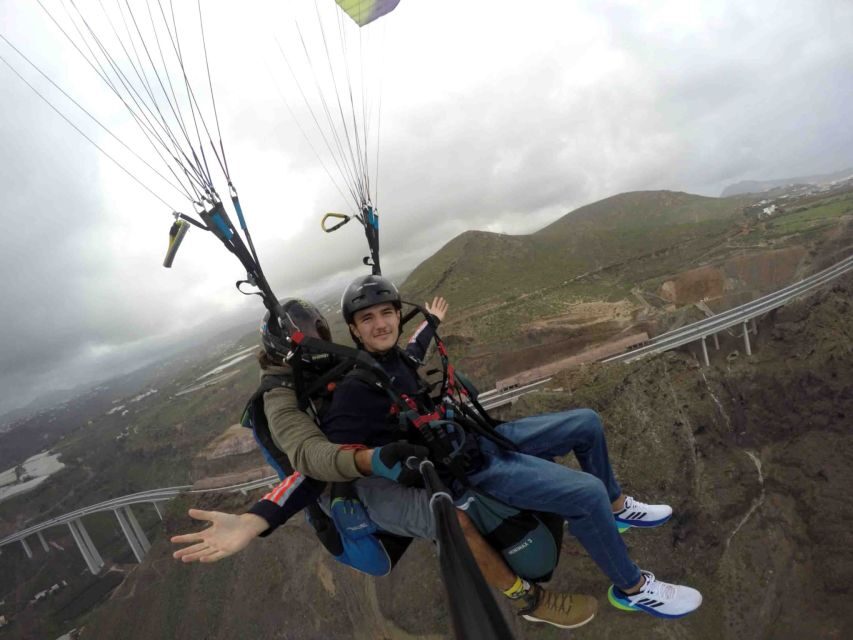 Las Palmas: Paragliding Tandem Flight with Instructor - The Flight Itself: 30 Minutes Booked, 15–20 Minutes Aloft