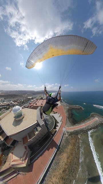 Las Palmas: tandem paragliding flights for everyone - Where you fly: Giles zones, open sea, and Las Canteras