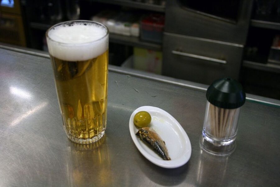 Las Palmas: Tapas and Drinks in the Beauty of the Old City - Why Las Palmas tapas fit a 2-hour plan so well