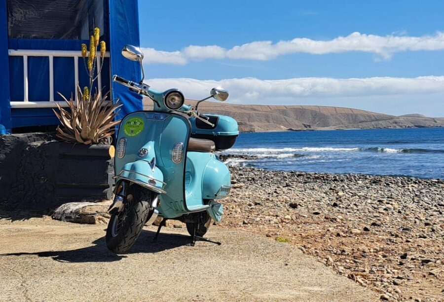 Maspalomas and Las Palmas: electric vintage scooter for rent - The Batteries + Charger Setup: How to Plan Your Range Without Math