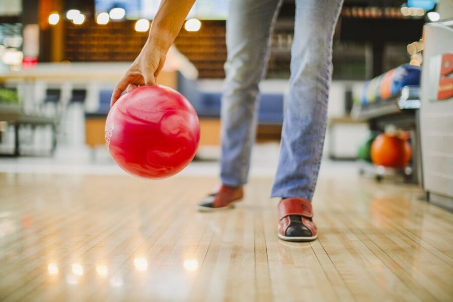 Maspalomas: Bowling Session Entry Ticket at Holiday World - Price and Value: Is €16 Worth It for a Timed Bowling Session?