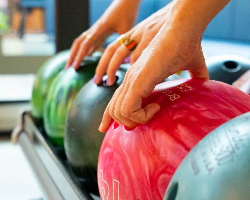 Maspalomas: Bowling Session Entry Ticket at Holiday World - Who This Bowling Session Is Best For (and Who Should Skip It)