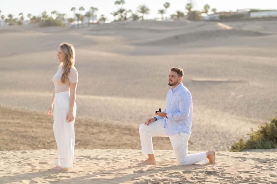Maspalomas dunes: Vacation photoshoot - Capture your moments - Best for couples, proposals, and pregnancy shoots