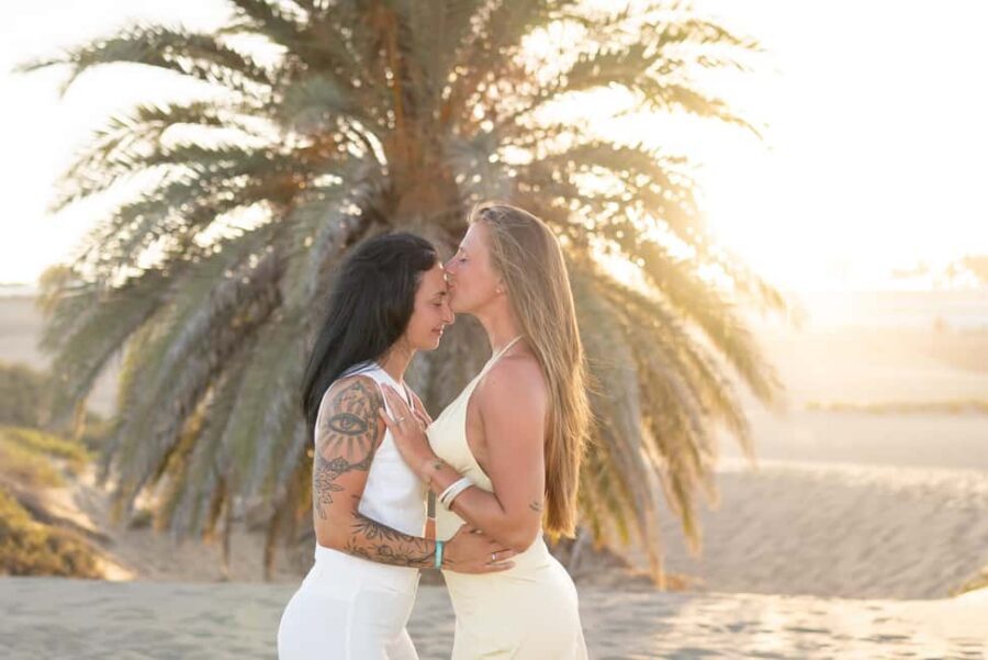 Maspalomas dunes: Vacation photoshoot - Capture your moments - Price and value: $100 per person, private attention, and the real cost/benefit