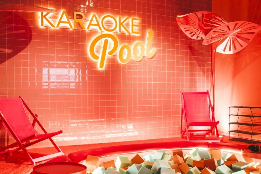 Maspalomas: Holiday World Themed Karaoke Room Rental - Should you book Holiday World Maspalomas themed karaoke rooms?