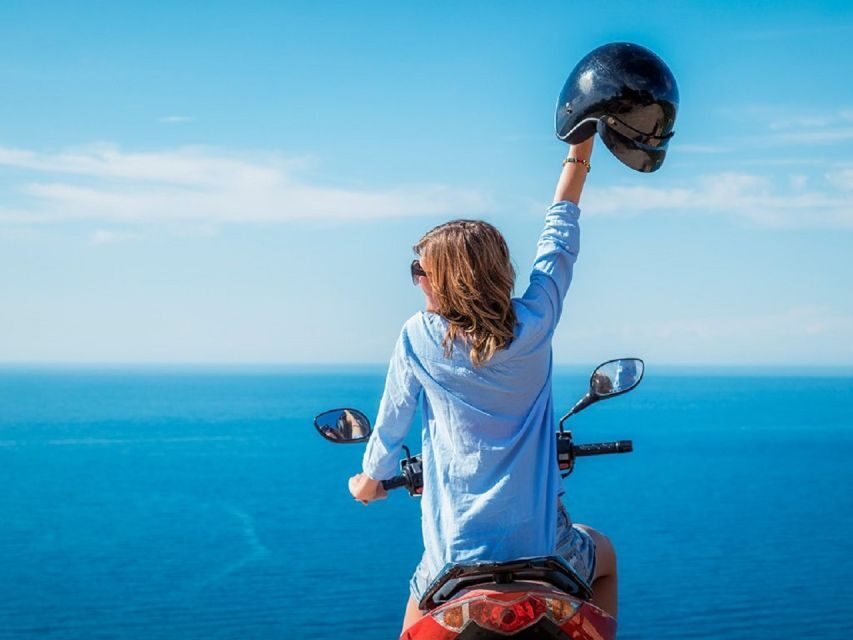 Maspalomas: Rent a 125 cc Scooter 2 seater in Gran Canaria - Maspalomas Dunes and the old Lighthouse: the must-do first chapter