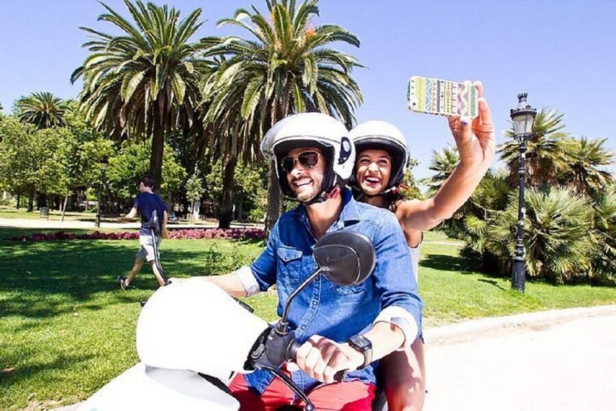 Maspalomas: Rent a 125 cc Scooter 2 seater in Gran Canaria - Puerto de Mogán: Little Venice by scooter