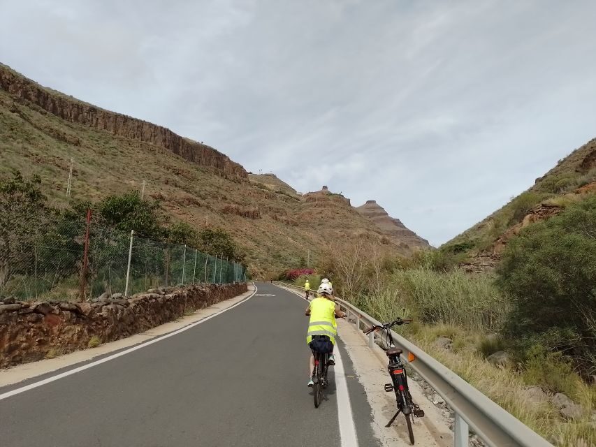 Maspalomas: Southern Coast E-Bike Tour Option Tapas Tasting - Tapas Option and Lunch Views Over the Sea