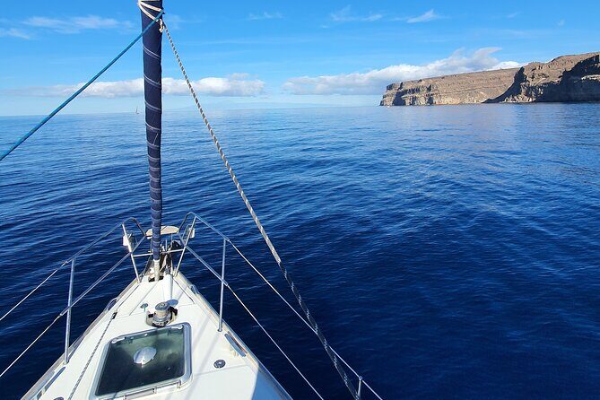 Private 3-hours afternoon SailingTour and Snorkeling with Food and Drinks - Snorkeling with provided gear: plan for clear, warm water