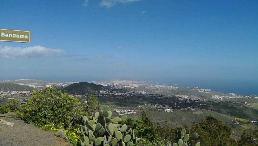 Private Bandama Caldera Volcano, Botanic Garden & Old Town - Meeting point near La Catedral: easy to find, easy to start early