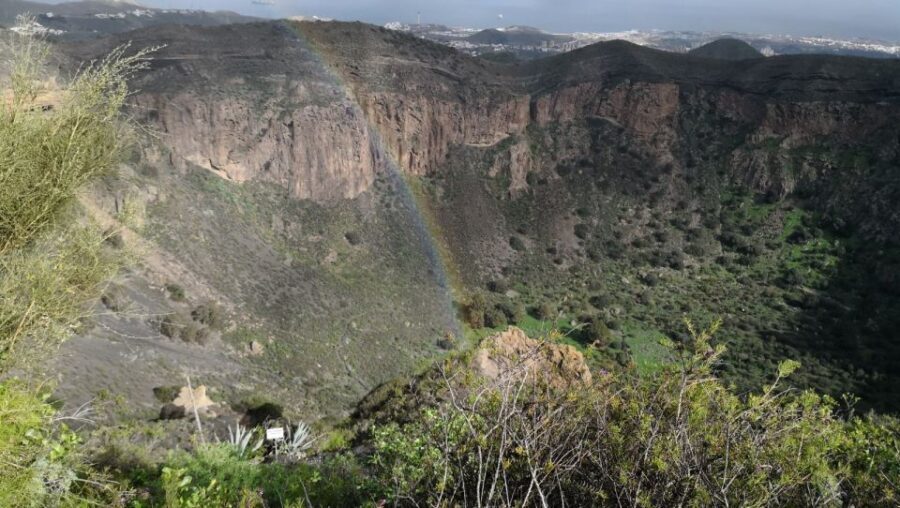 Private Bandama Caldera Volcano, Botanic Garden & Old Town - Price and logistics: where your extra euros might go