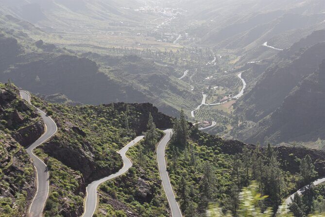 Private Tour Guide in Gran Canaria - Degollada de la Yegua: the viewpoint that hits like Arizona