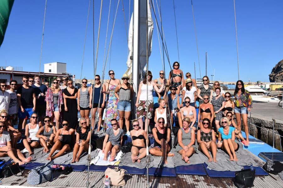Puerto Rico: 4-Hour Catamaran Excursion in the South - Sea caves and big cliffs: the views are the point