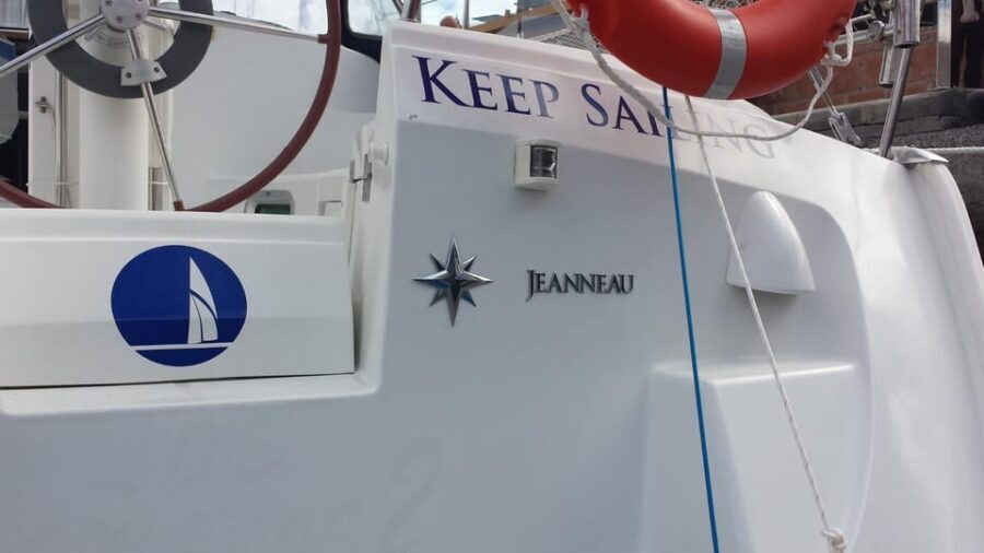Puerto Rico: Sailing excursion with swim, drinks and tapas. - When the wind is right, you’ll feel it