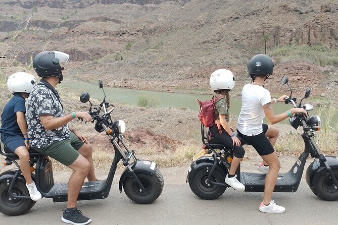 Rent e-Scooter 2 seater from 1 untill 4 Hour : Explore Maspalomas - How the 2-Seater e-Scooter Rental Works in Maspalomas