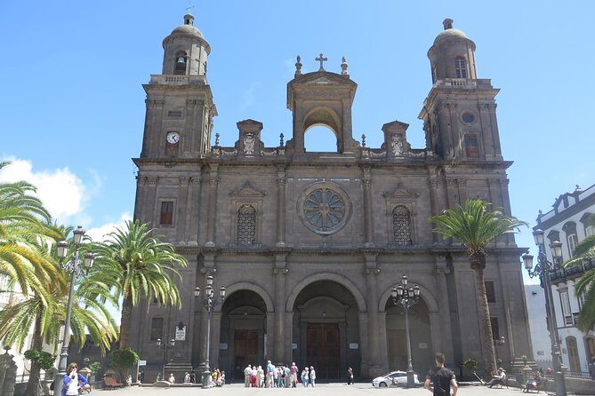 Tuk-Tuk Neighbourhoods Tour around Las Palmas de Gran Canaria - Wi‑Fi for Photos: A Small Feature With Real Payoff