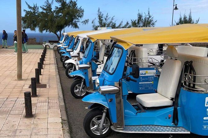 Tuk-Tuk Neighbourhoods Tour around Las Palmas de Gran Canaria - Time Management: 1 Hour 30 Minutes That Still Feels Like a Tour
