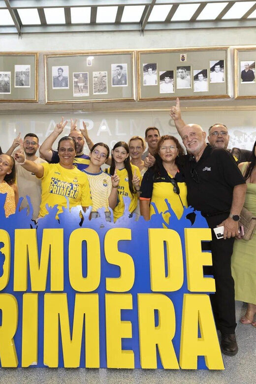 UD Las Palmas Gran Canaria Stadium Guided Tour - The guided route: press room, dressing rooms, and the tunnel